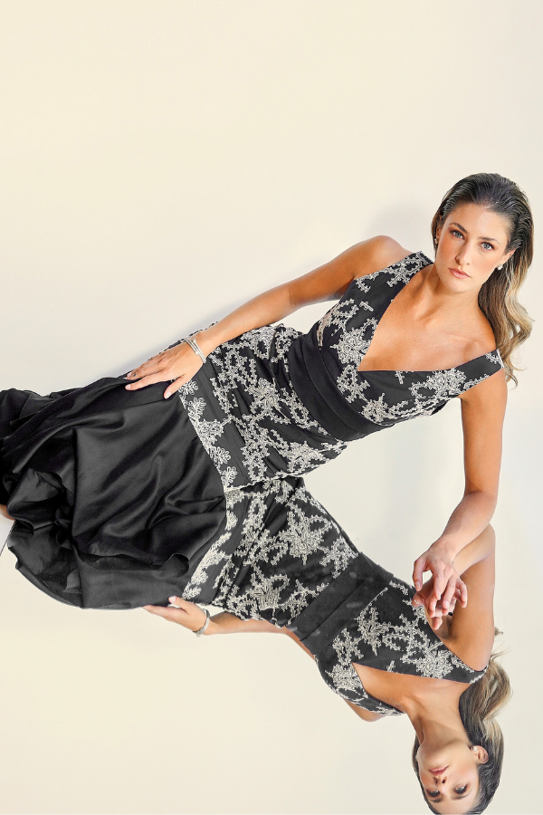VESTIDO LONGO PRETO DE TECIDO BORDADO UNITY SEVEN