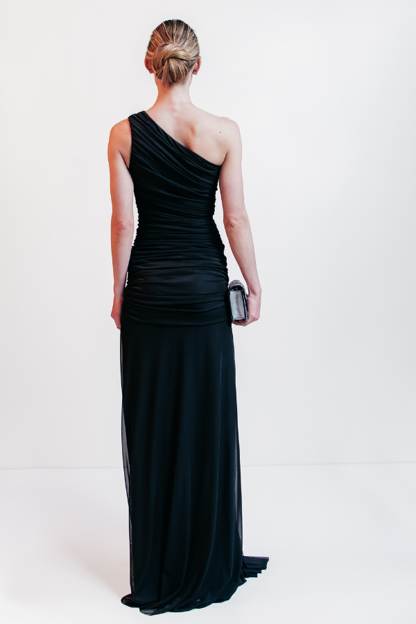 VESTIDO LONGO ASSIMETRICO PRETO UNITY SEVEN