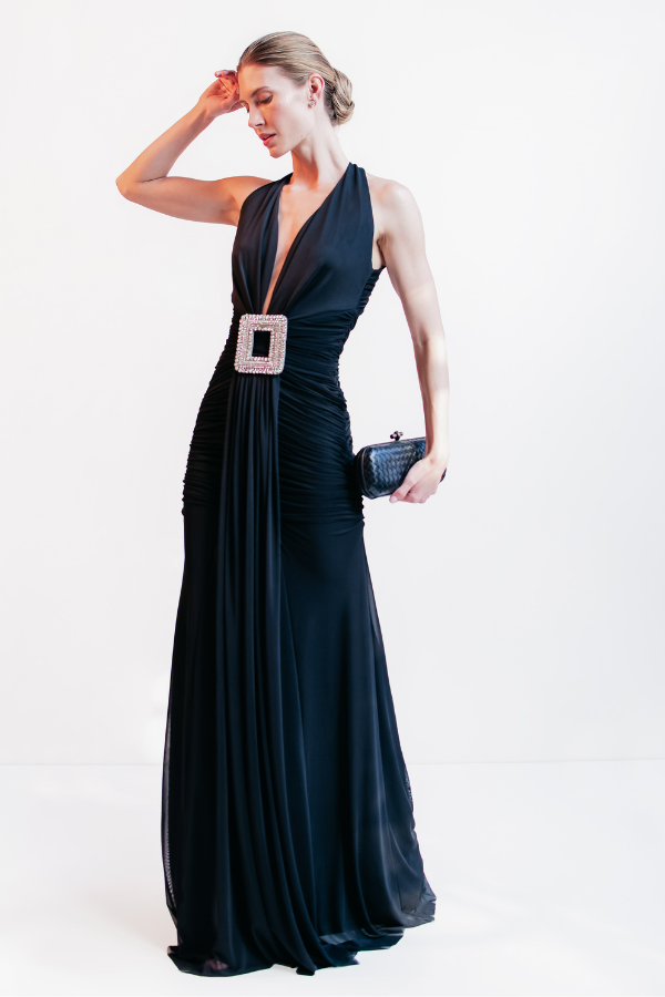 VESTIDO LONGO PRETO COM DECOTE E FIVELA DE CRISTAL UNITY SEVEN