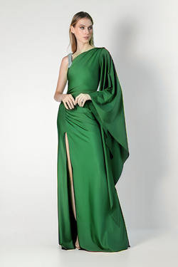 VESTIDO VERDE DE UM OMBRO SÓ