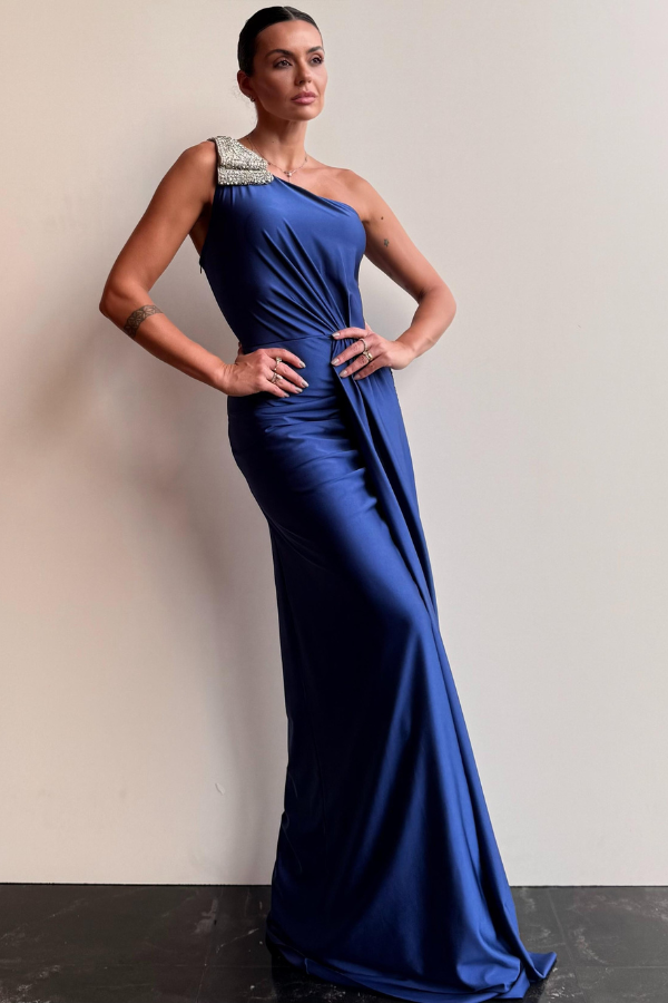 VESTIDO LONGO COM APLICAÇÃO NO OMBRO UNITY SEVEN