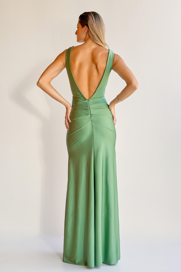 VESTIDO LONGO VERDE COM DECOTE DRAPEADO UNITY SEVEN
