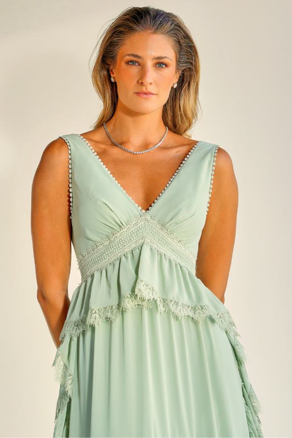 VESTIDO LONGO FLUIDO VERDE MENTA COM BABADOS UNITY SEVEN