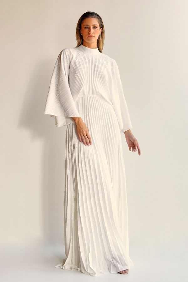 VESTIDO BRANCO LONGO DE RENDA E MANGAS UNITY SEVEN