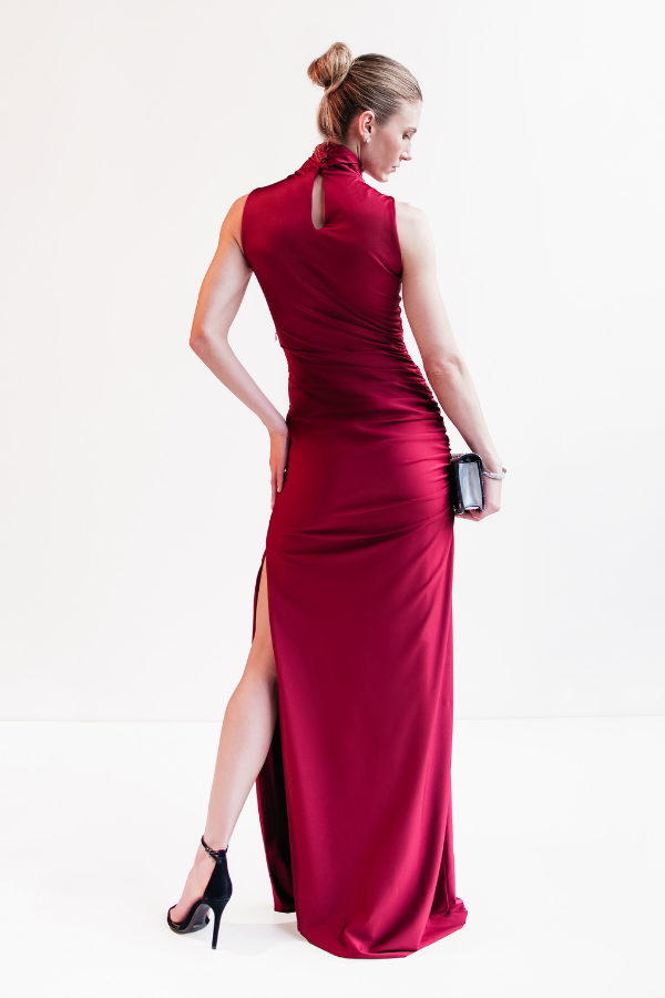 VESTIDO LONGO MARSALA FENDA LATERAL UNITY SEVEN