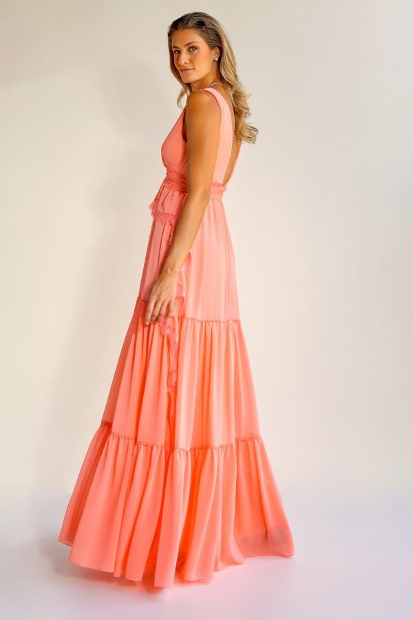 VESTIDO LONGO FLUIDO CORAL COM BABADOS UNITY SEVEN