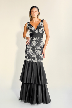 VESTIDO LONGO PRETO DE TECIDO BORDADO UNITY SEVEN